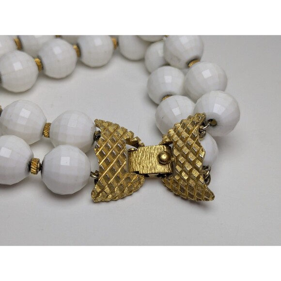 Monet White Double Beaded Bracelet Gold Tone Clasp - Picture 2 of 3